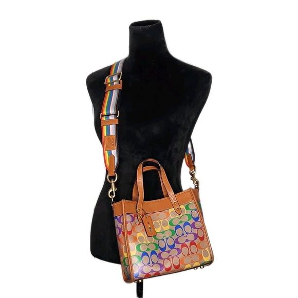 Coach Field Tote 22" Pride Rainbow Tan Natural Multi Signature Canvas C5142 - Picture 1 of 13